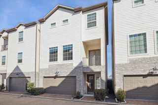 10926 Brookeshire Chase Lane, Houston, TX 77043