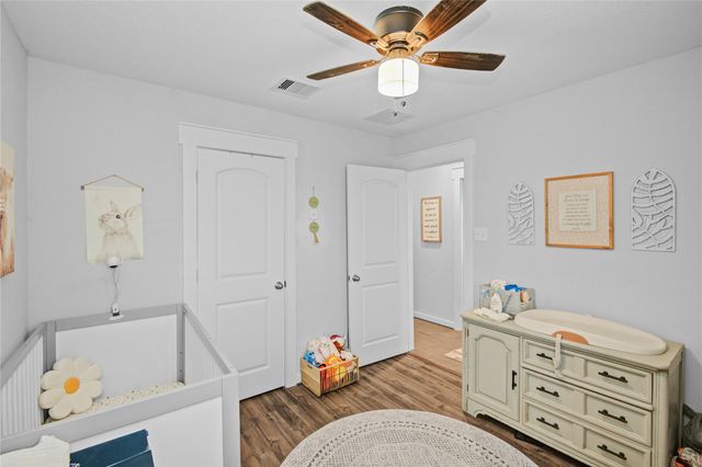 219 Lisa Marie Drive, Angleton, TX 77515