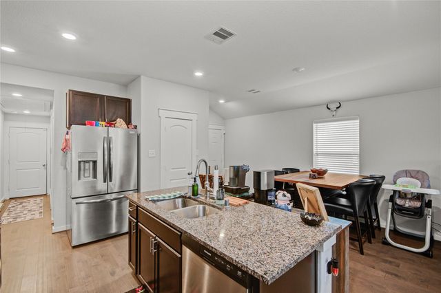 219 Lisa Marie Drive, Angleton, TX 77515