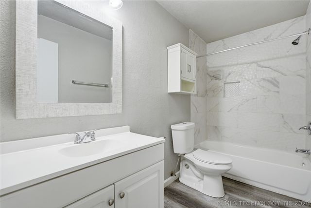 514 W 148th Street S, Glenpool, OK 74033