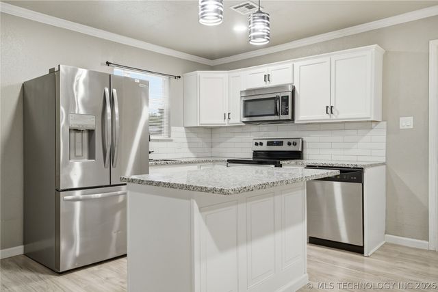 514 W 148th Street S, Glenpool, OK 74033