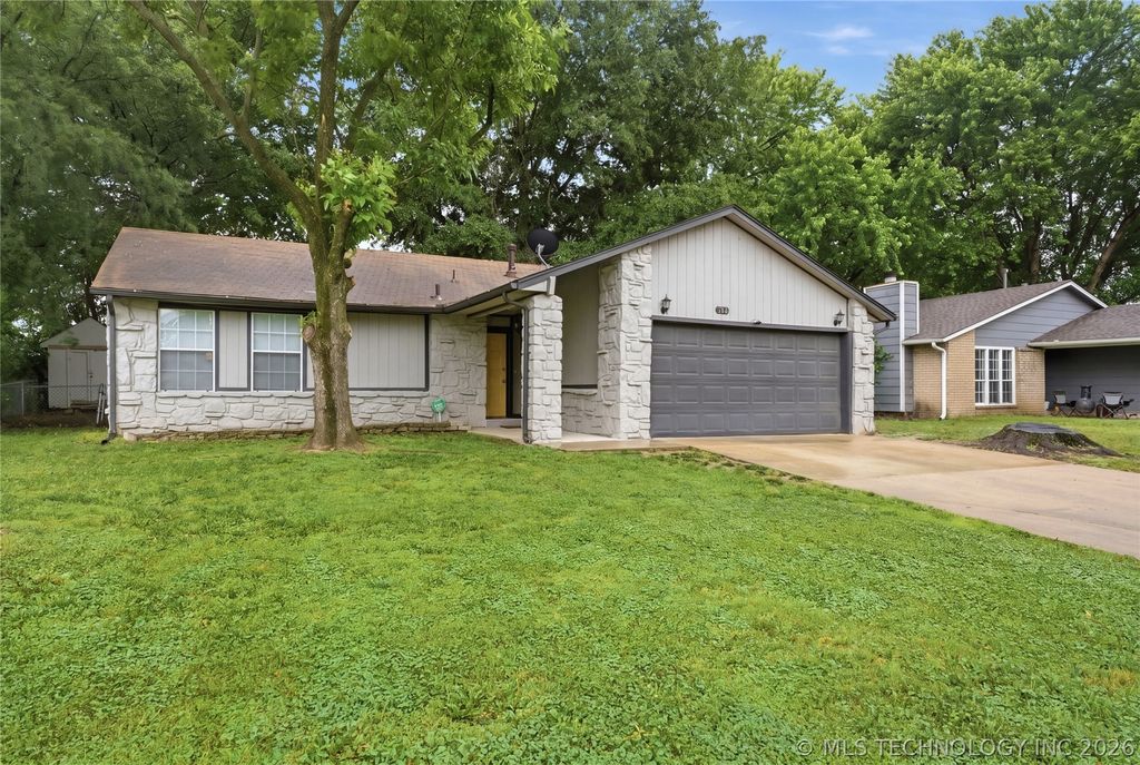 514 W 148th Street S, Glenpool, OK 74033