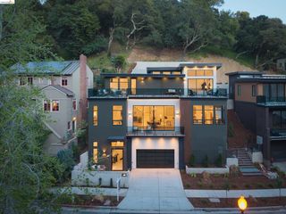 1675 Trestle Glen Rd, Oakland, CA 94610