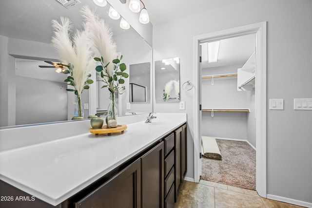 5032 S Curie Way, Mesa, AZ 85212