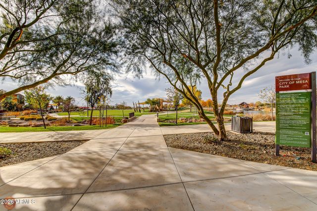 5032 S Curie Way, Mesa, AZ 85212