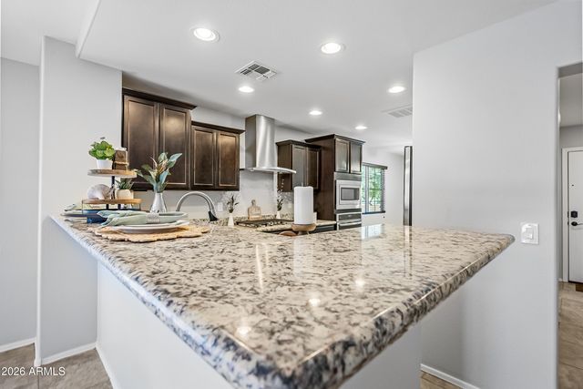 5032 S Curie Way, Mesa, AZ 85212