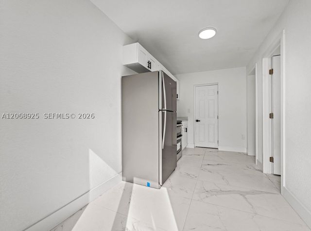 921 NW 22nd Ct 2, Miami, FL 33125