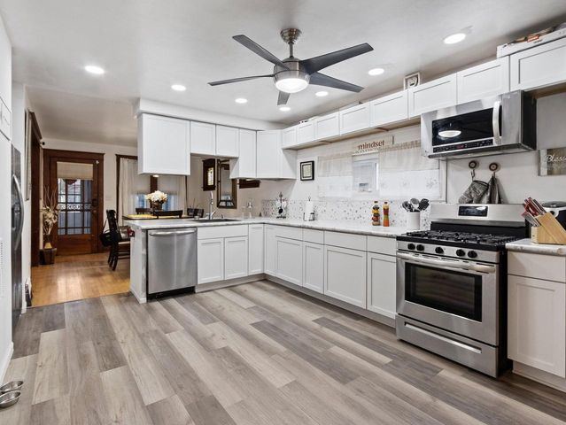 5549 N 33rd STREET, Milwaukee, WI 53209