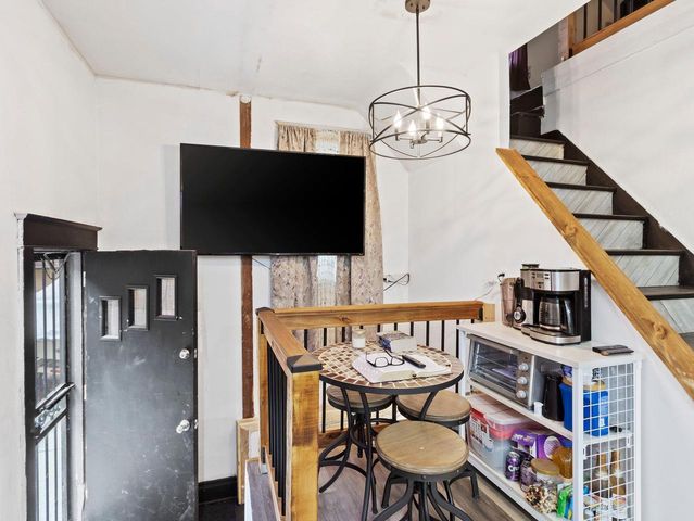 5549 N 33rd STREET, Milwaukee, WI 53209