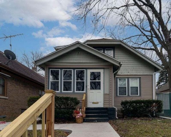 5549 N 33rd STREET, Milwaukee, WI 53209