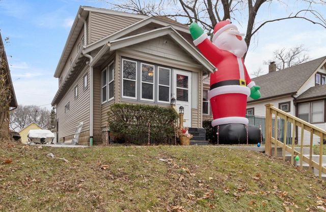 5549 N 33rd STREET, Milwaukee, WI 53209