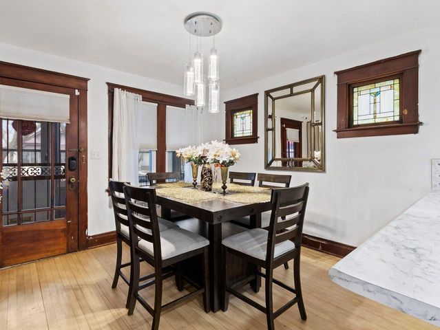 5549 N 33rd STREET, Milwaukee, WI 53209