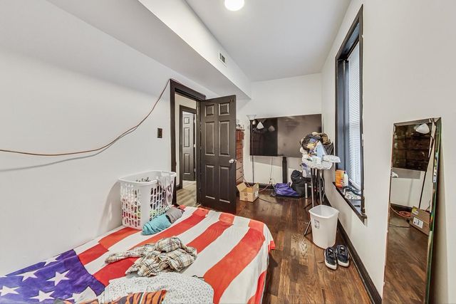 1121 N LAWNDALE Avenue, Chicago, IL 60651