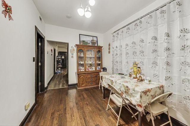 1121 N LAWNDALE Avenue, Chicago, IL 60651