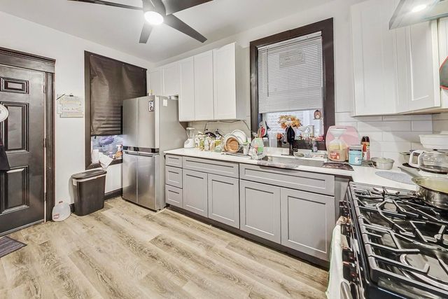 1121 N LAWNDALE Avenue, Chicago, IL 60651