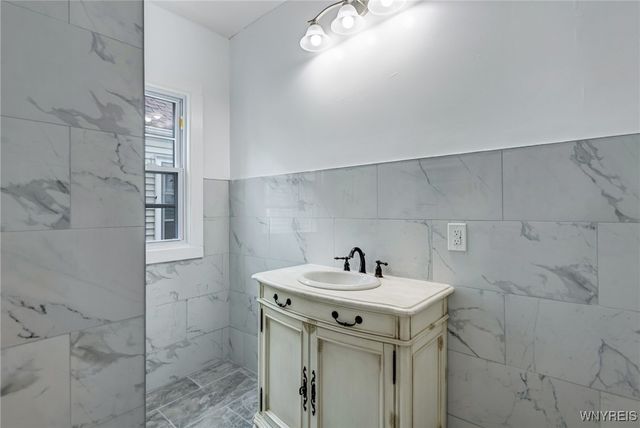 16 Butler Avenue, Buffalo, NY 14208