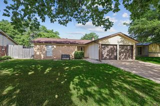 6529 Wooddale Drive, Watauga, TX 76148