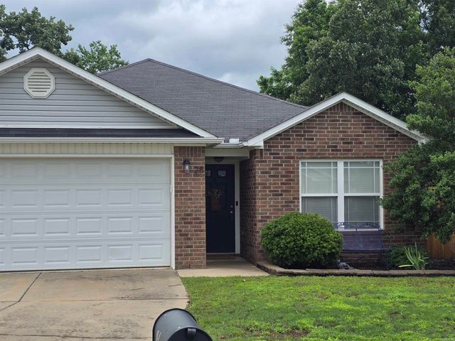 28 Waycross Drive, Greenbrier, AR 72058