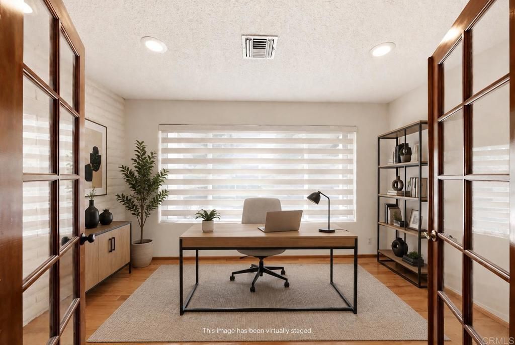 Image 11 of property listing at 293 Via Del Cerrito, Encinitas, CA 92024