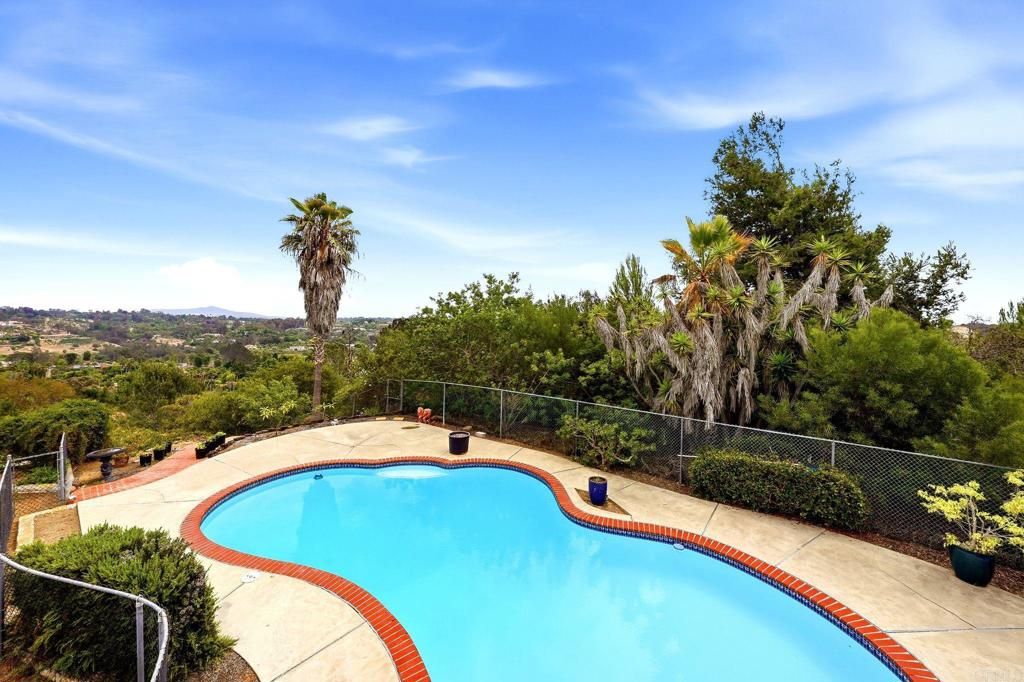 Image 61 of property listing at 293 Via Del Cerrito, Encinitas, CA 92024