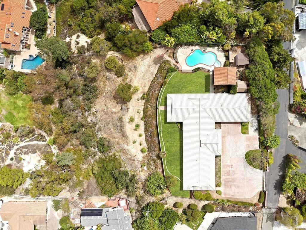 Image 68 of property listing at 293 Via Del Cerrito, Encinitas, CA 92024