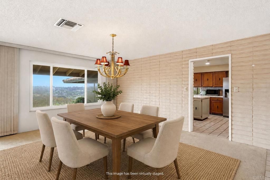Image 7 of property listing at 293 Via Del Cerrito, Encinitas, CA 92024