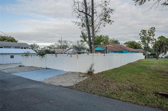 706 N VERMONT AVENUE, Lakeland, FL 33801