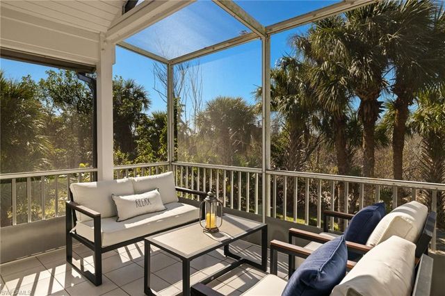 974 Greenwood CT S, Sanibel, FL 33957