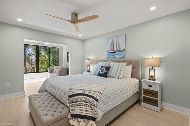 974 Greenwood CT S, Sanibel, FL 33957