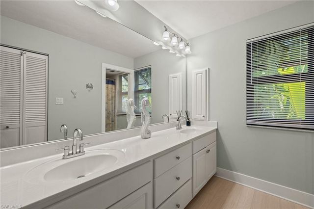 974 Greenwood CT S, Sanibel, FL 33957