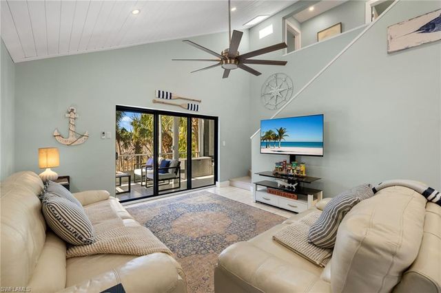 974 Greenwood CT S, Sanibel, FL 33957