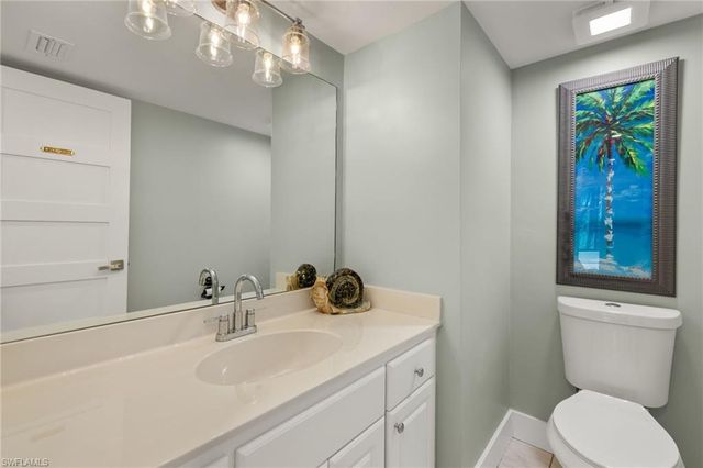 974 Greenwood CT S, Sanibel, FL 33957