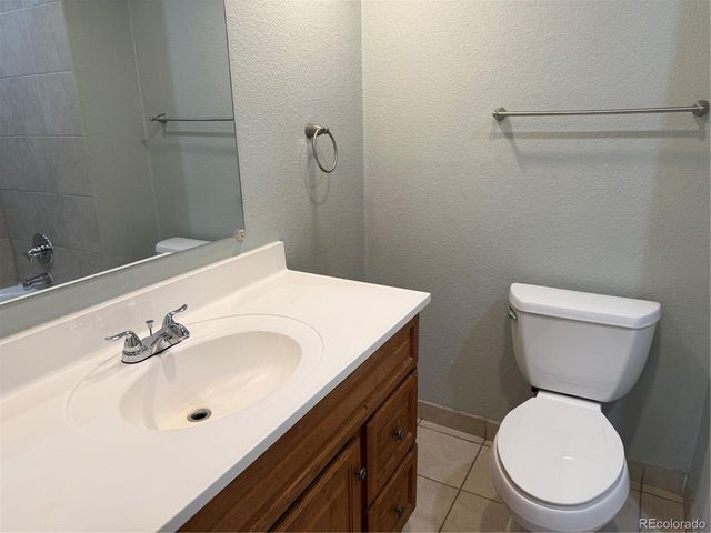 281 Lansing St, Aurora, CO 80010