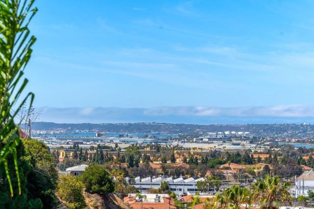 1828 Linwood St 1, San Diego, CA 92110