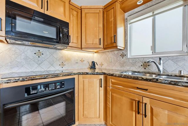 1828 Linwood St 1, San Diego, CA 92110