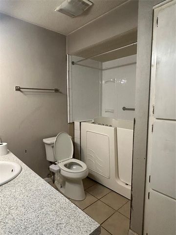 14002 Crossing Way East Way, Edmond, OK 73013