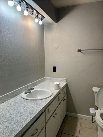 14002 Crossing Way East Way, Edmond, OK 73013