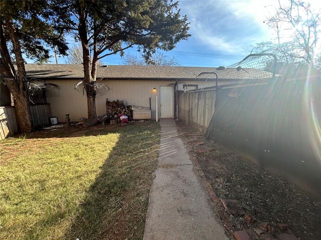 14002 Crossing Way East Way, Edmond, OK 73013