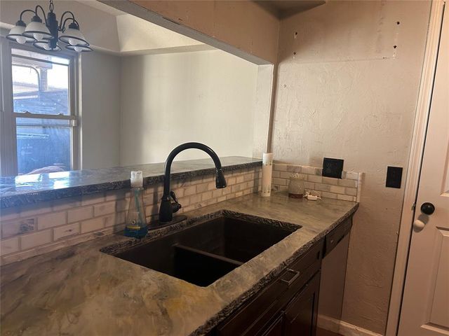 14002 Crossing Way East Way, Edmond, OK 73013