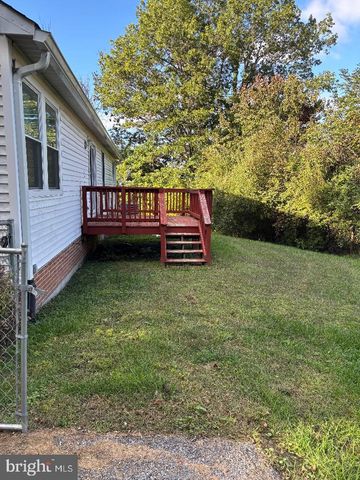 36 ASHLAWN CT, Front Royal, VA 22630