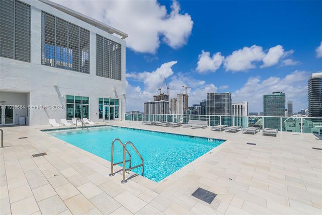 133 NE 2nd Ave 611, Miami, FL 33132