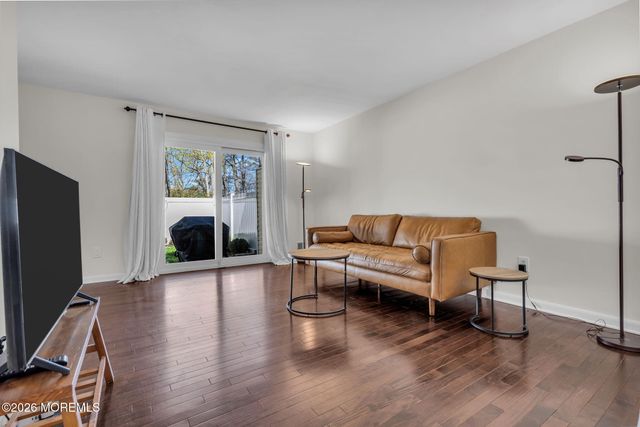 11 Patricia Court, Howell, NJ 07731
