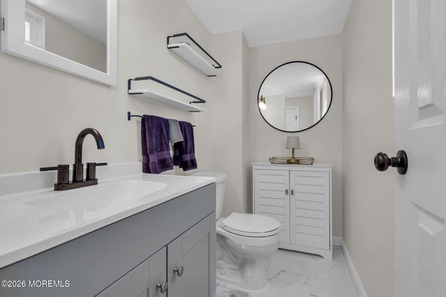 11 Patricia Court, Howell, NJ 07731