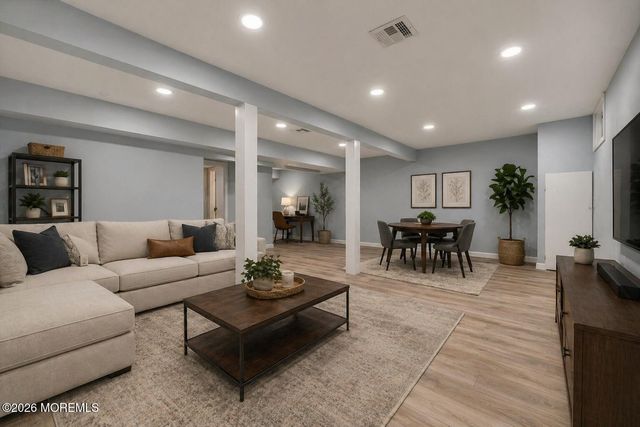 11 Patricia Court, Howell, NJ 07731