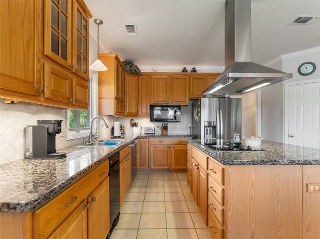 3054 Fm 2611 Road, Brazoria, TX 77422