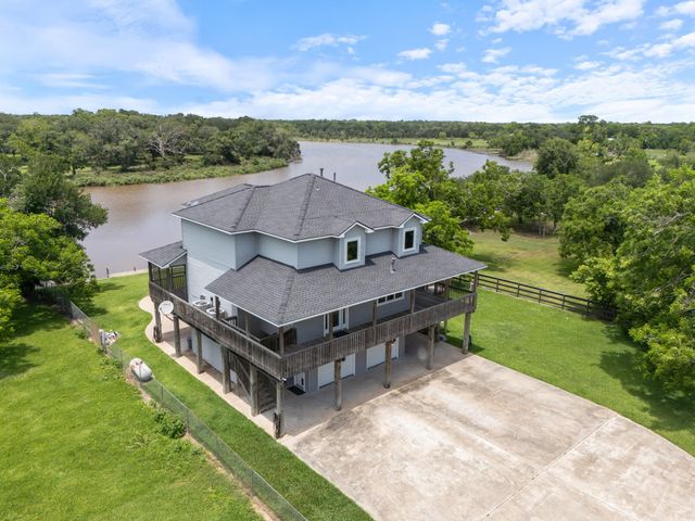 3054 Fm 2611 Road, Brazoria, TX 77422