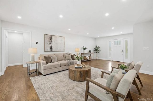13 Maple Drive, Warwick, NY 10990