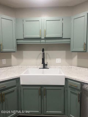2806 HILSDALE HARBOR Way, Jacksonville, FL 32216