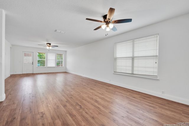 10911 Shoo Fly, San Antonio, TX 78245