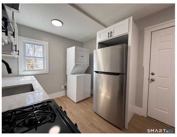 324 Congress Avenue 2, Waterbury, CT 06708